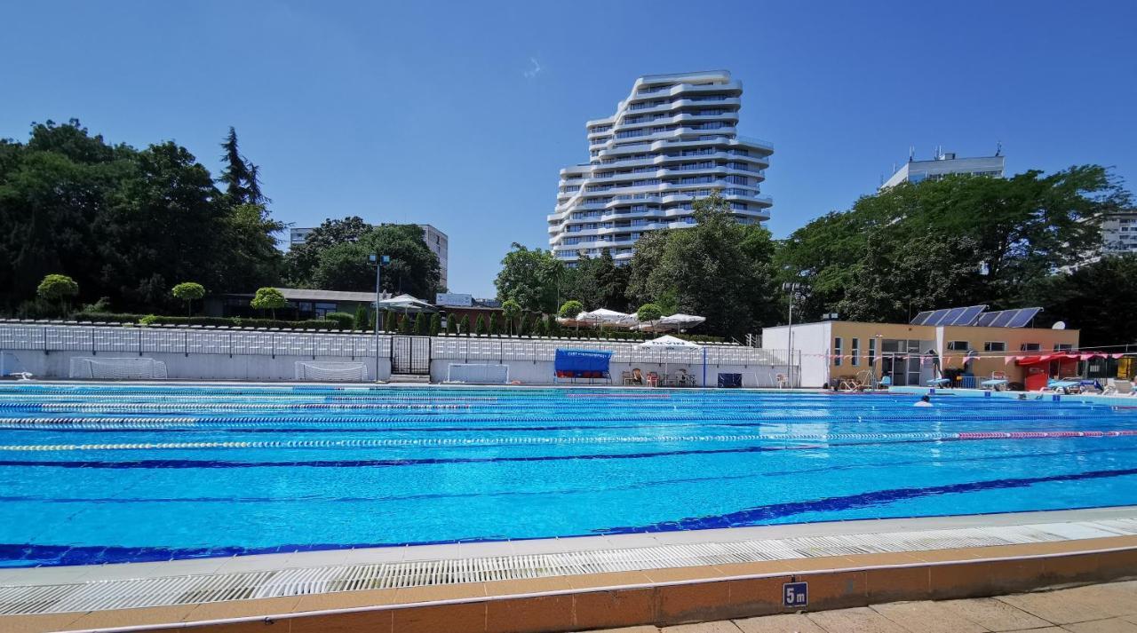 Luxury Apartments Alix Burgas Stad Buitenkant foto