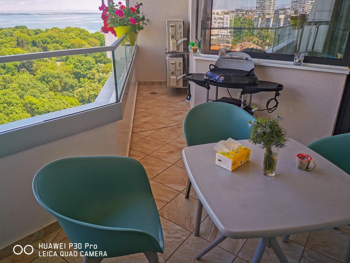 Luxury Apartments Alix Burgas Stad Buitenkant foto