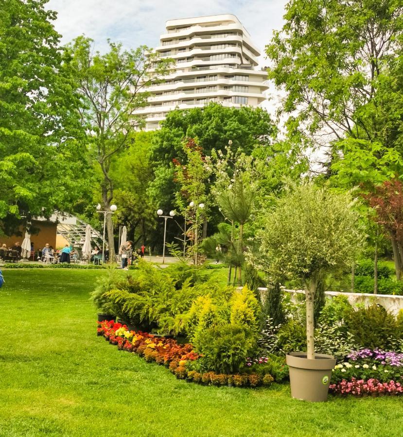 Luxury Apartments Alix Burgas Stad Buitenkant foto