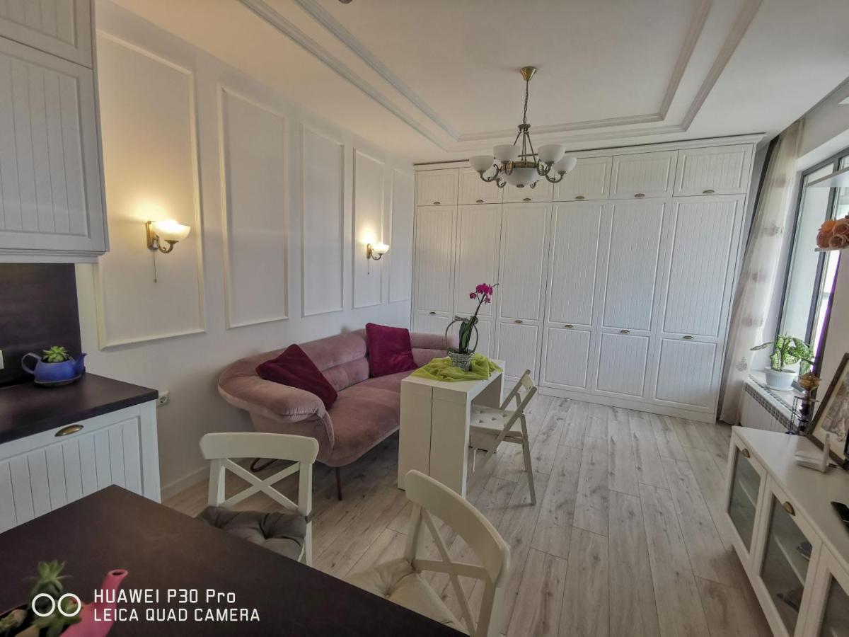 Luxury Apartments Alix Burgas Stad Buitenkant foto