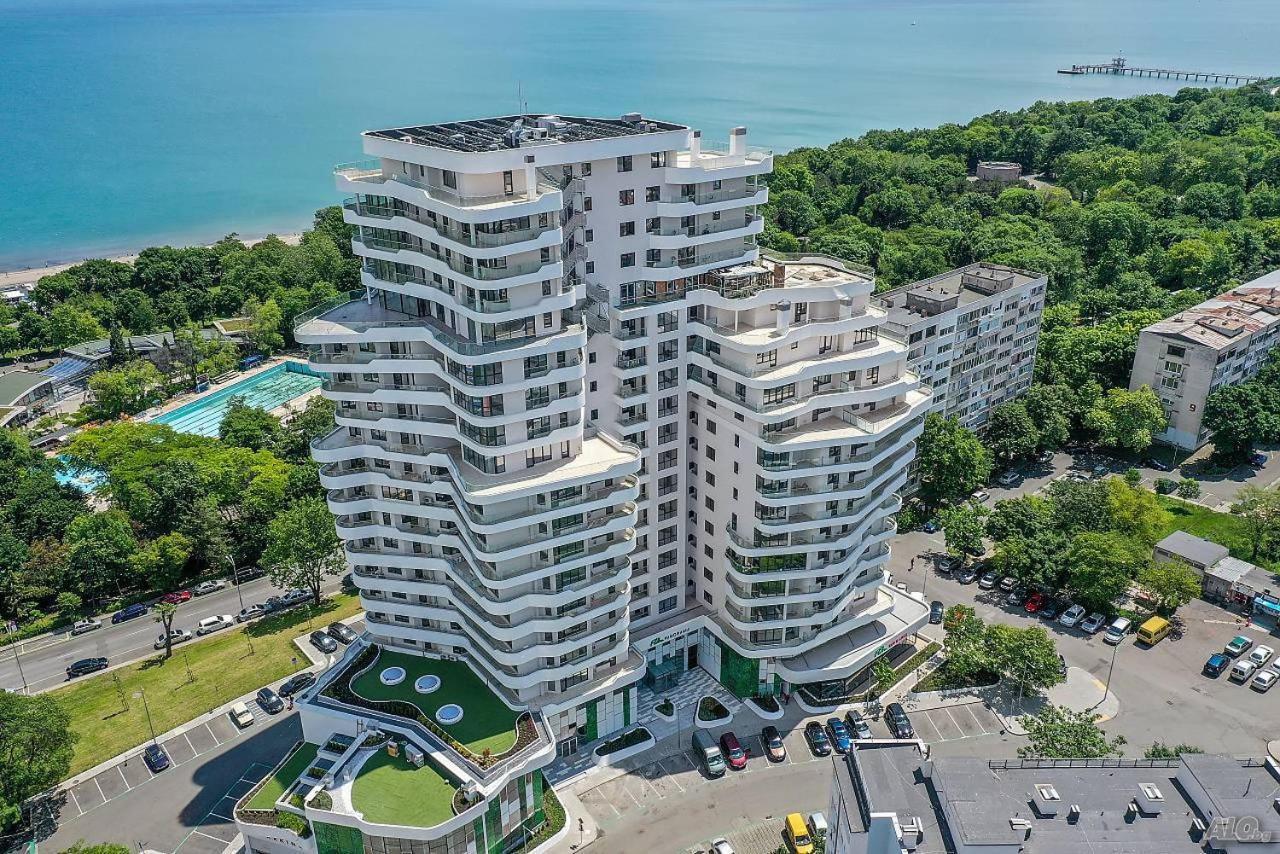 Luxury Apartments Alix Burgas Stad Buitenkant foto